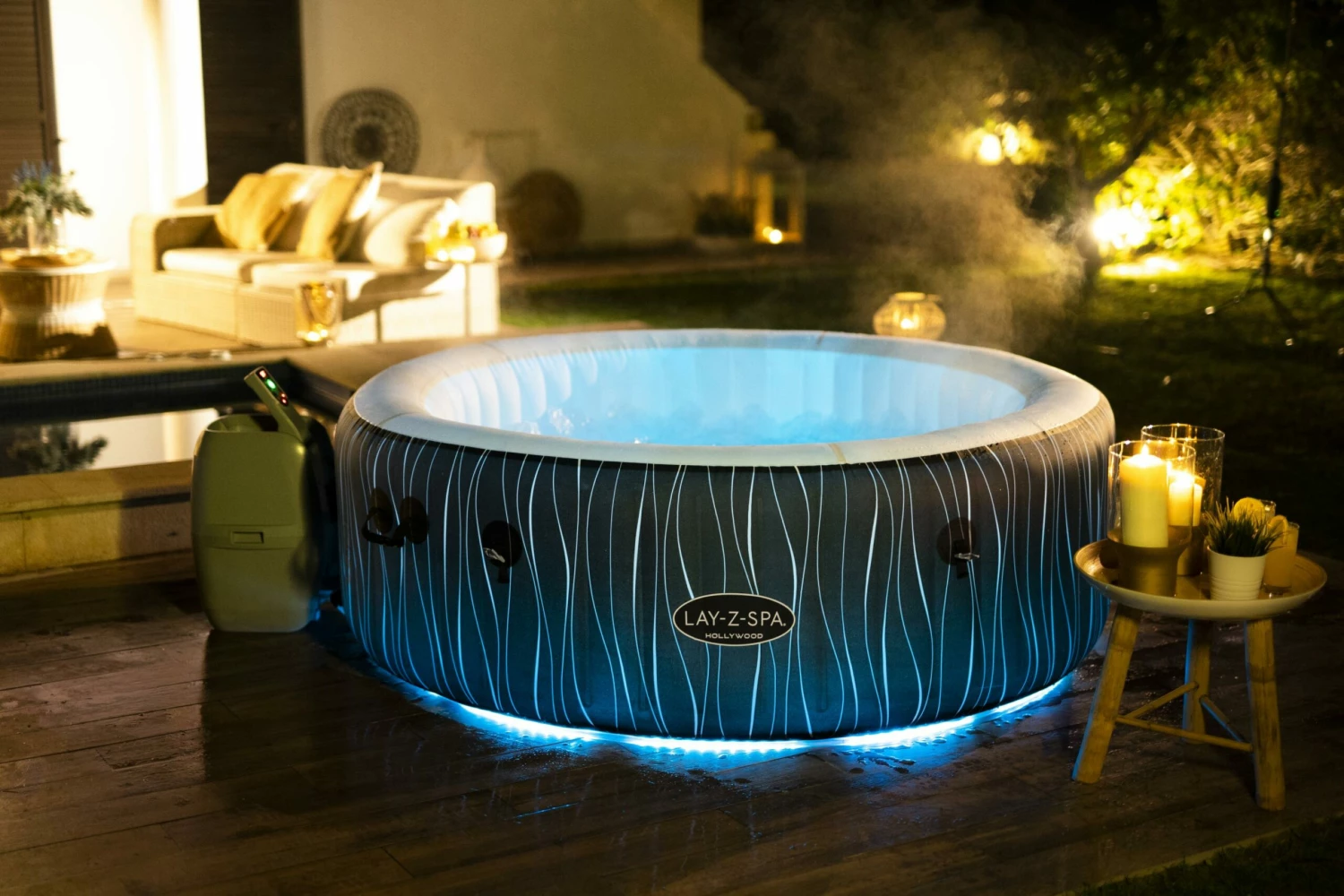 Lay-z Spa Lay-Z-Spa® AirJet Hollywood - 6 Person Inflatable Hot Tub 5 Lay-z Spa Lay-Z-Spa® AirJet Hollywood - 6 Person Inflatable Hot Tub - Image 5