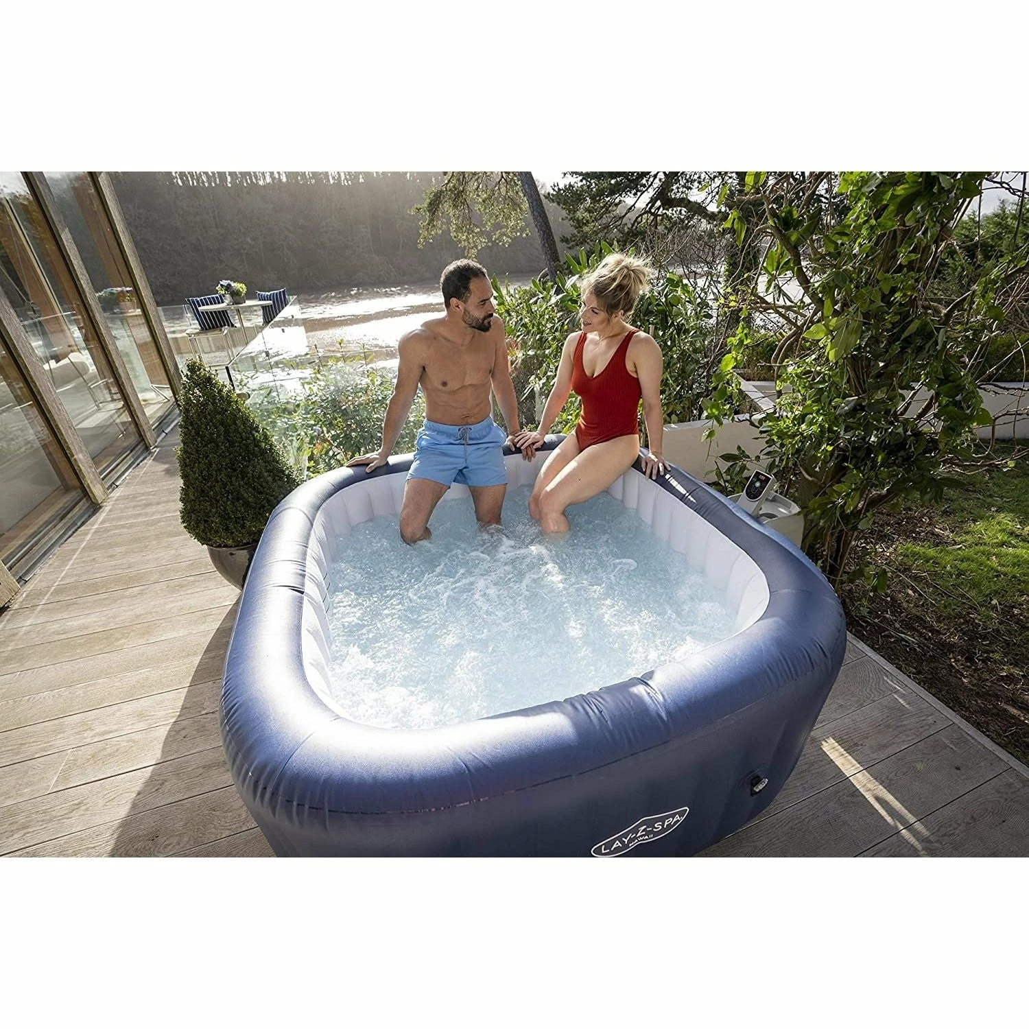 Lay-z Spa Lay-Z-Spa® AirJet Hawaii - 6 Person Inflatable Hot Tub 14 Lay-z Spa Lay-Z-Spa® AirJet Hawaii - 6 Person Inflatable Hot Tub - Image 14