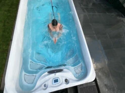 Jacuzzi® PowerPro™ J-19™ - 19ft Swim Spa -Lay-z spa Shop ADAMxJACUZZI 0100284 1500x1125 a1ba3f31 ee4f 4d53 91a0 5b4cf85f5808