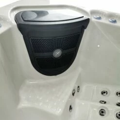 Outdoor Infinity - 6 Person Hot Tub With 1 Lounger -Lay-z spa Shop InfinityHotTub 2