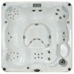 Jacuzzi® J275™ ProLast™ Hot Tub Winter Cover