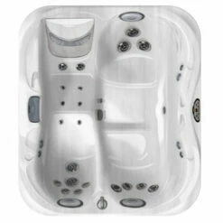 Jacuzzi® J315™ 2014+ ProLast™ Hot Tub Winter Cover