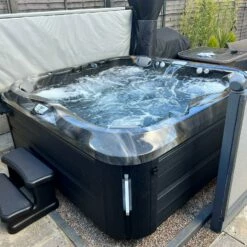 Jacuzzi® J375IP™ - 6 Person Hot Tub With 1 Lounger -Lay-z spa Shop J375Matthews3Square
