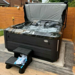 Jacuzzi® J435IP™ - 6 Person Hot Tub With 1 Lounger -Lay-z spa Shop J435MidnightSmokedEbony Bamfordsquare