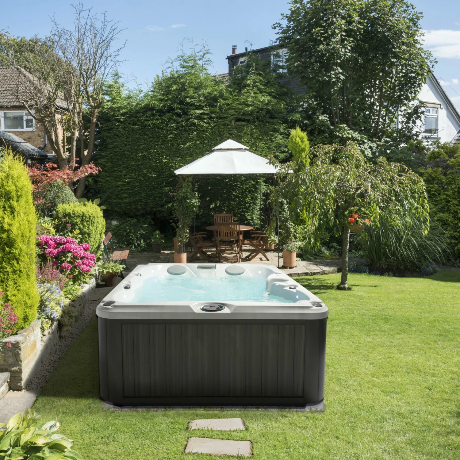 Jacuzzi® J225™ - 4 Person Hot Tub 4 Jacuzzi® J225™ - 4 Person Hot Tub - Image 4