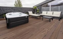 Jacuzzi® J435IP™ - 6 Person Hot Tub With 1 Lounger -Lay-z spa Shop JHT J435 Lifestyle 2000x1237 fe62bf6c 1c84 4061 9a3c 58bdcd8565e1