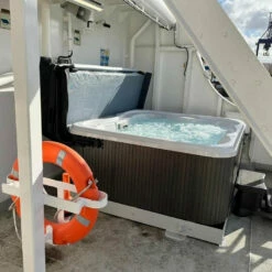 Jacuzzi® Lodge™ M - 4-5 Person Hot Tub -Lay-z spa Shop JacuzziLodgeMHotTub3