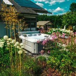 Jacuzzi® J335IP™ - 6 Person Hot Tub With 1 Lounger -Lay-z spa Shop Jacuzzi J335IP 5 6PersonHotTub square 5