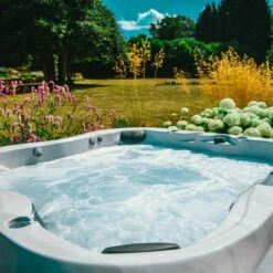 Jacuzzi® J335IP™ - 6 Person Hot Tub With 1 Lounger -Lay-z spa Shop Jacuzzi J335IP 5 6PersonHotTub square 9