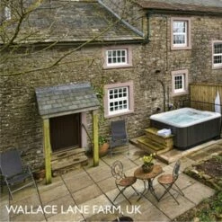 Jacuzzi® Lodge™ M - 4-5 Person Hot Tub -Lay-z spa Shop Lodge M2