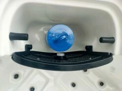 Outdoor Mist - 5 Person Hot Tub With 2 Loungers -Lay-z spa Shop OutdoorMist 2