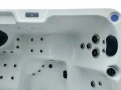 Outdoor Mist - 5 Person Hot Tub With 2 Loungers -Lay-z spa Shop OutdoorMist 7
