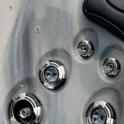 Outdoor Refresh - 6 Person Hot Tub With 1 Lounger -Lay-z spa Shop OutdoorRefreshSquare 13