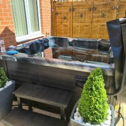 Outdoor Trident Lite - 5 Person Hot Tub With 2 Loungers -Lay-z spa Shop OutdoorTrident 7