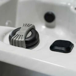 Sun & Soul™ 600™ - 6 Person Hot Tub With 1 Lounger -Lay-z spa Shop Sun Soul600HotTub2