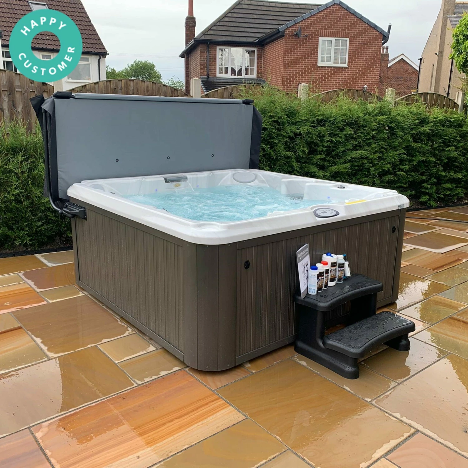 Jacuzzi® J245™ / J245IP™ - 7 Person Hot Tub 16 Jacuzzi® J245™ / J245IP™ - 7 Person Hot Tub - Image 16