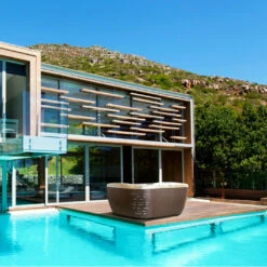 Jacuzzi® J575IP™ - 5-6 Person Hot Tub With 1 Lounger -Lay-z spa Shop j575 lifestyle